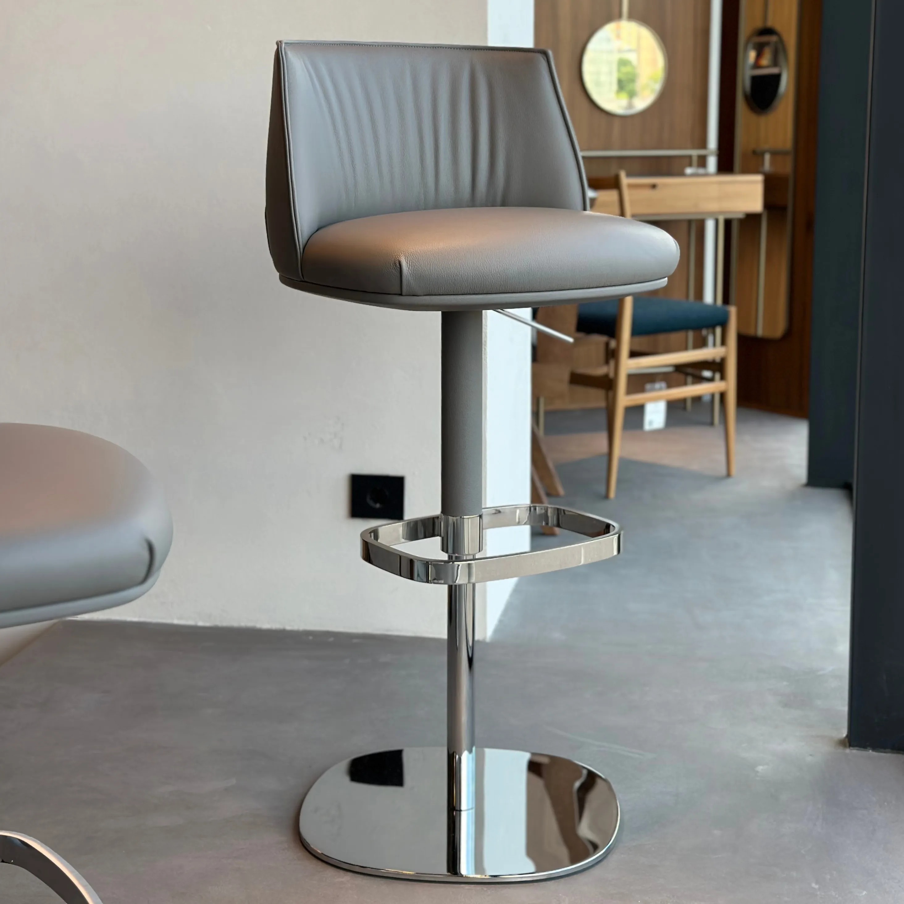 Барный стул  Archibald SC 26 topo -итальянских и ведущих мировых брендов в Москве